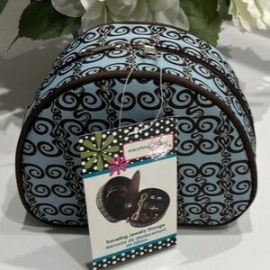 NWT Everything Mary Traveling Jewelry Case